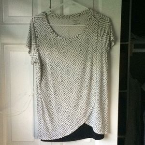 Motherhood maternity nursing shirt